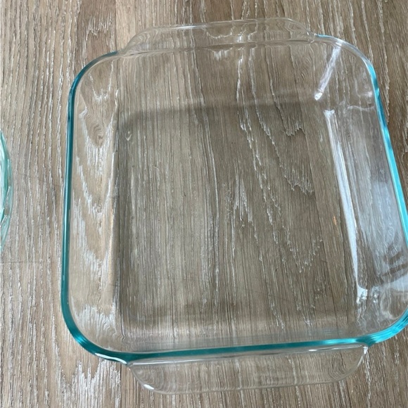 Pyrex Square Glass Baking Dish - Picture 7 of 7